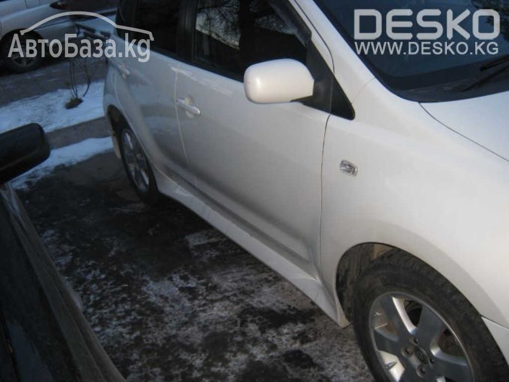 Toyota Ist 2002 года за ~442 500 сом