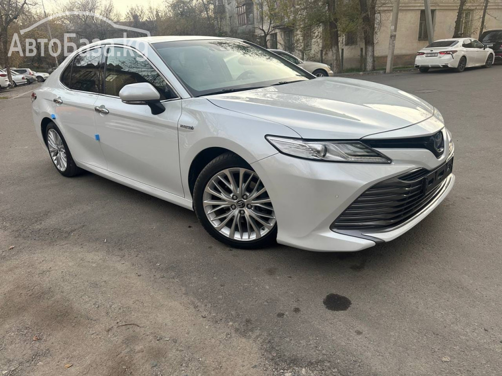 Toyota Camry 2017 года за ~2 560 400 сом