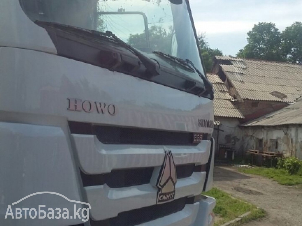 Самосвал Howo 