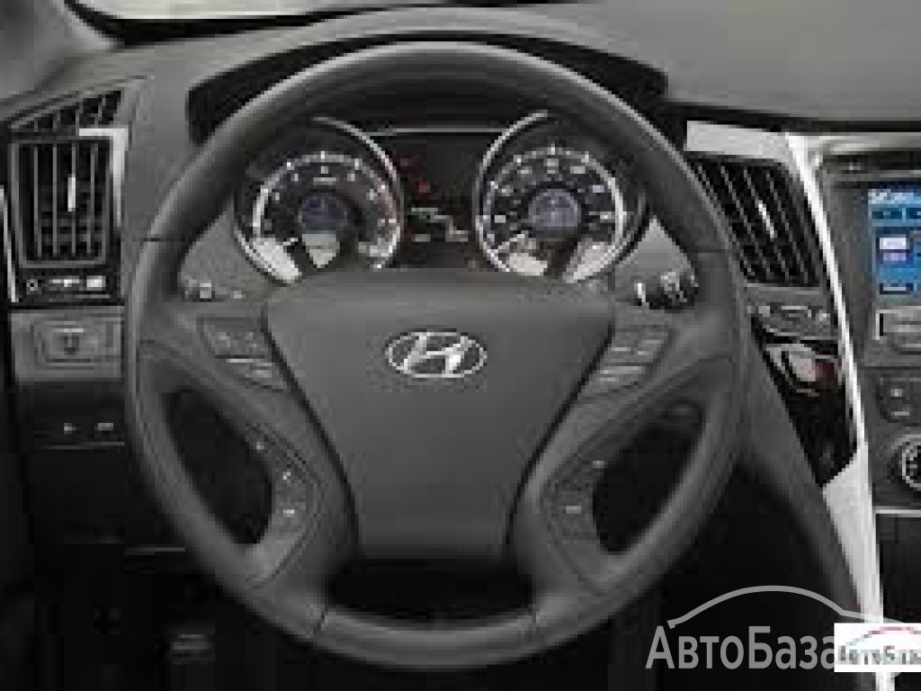 Хендай соната 11. Hyundai Sonata 2011 года. Hyundai Sonata 2011 салон. Hyundai Sonata 2011 Interior. Hyundai Соната 2011.