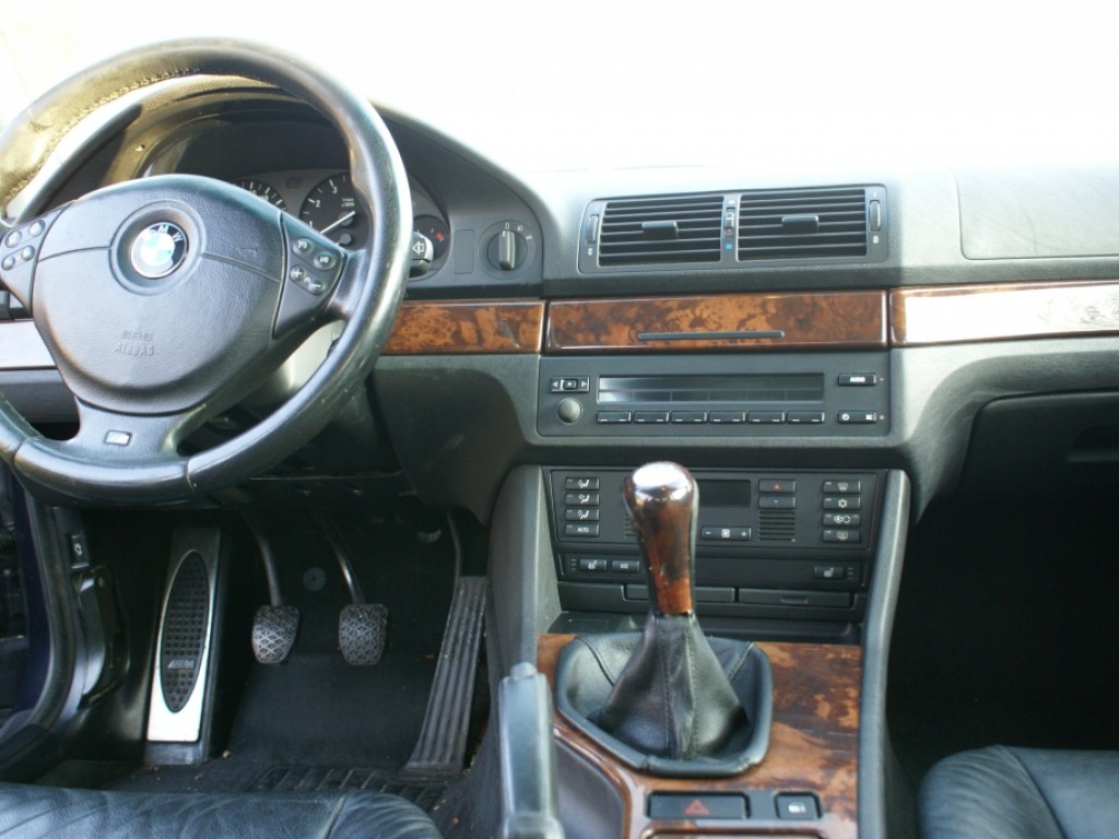 BMW 5 серия 2000 года за ~208 000 сом