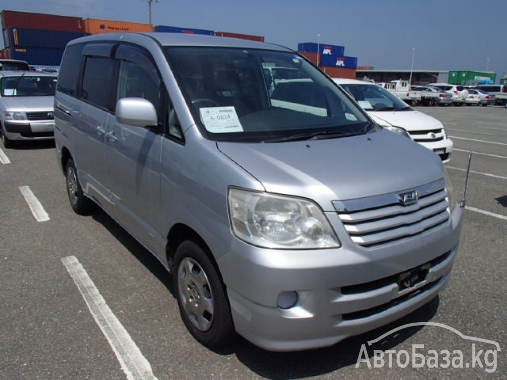 Toyota Noah 2003 года за ~439 700 сом