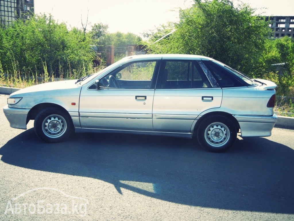 Mitsubishi Lancer 1993 года за ~116 400 сом