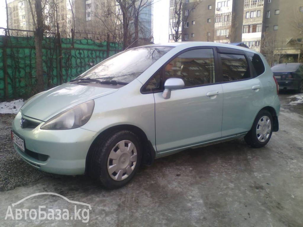 Honda Fit 2002 года за 196 000 сом