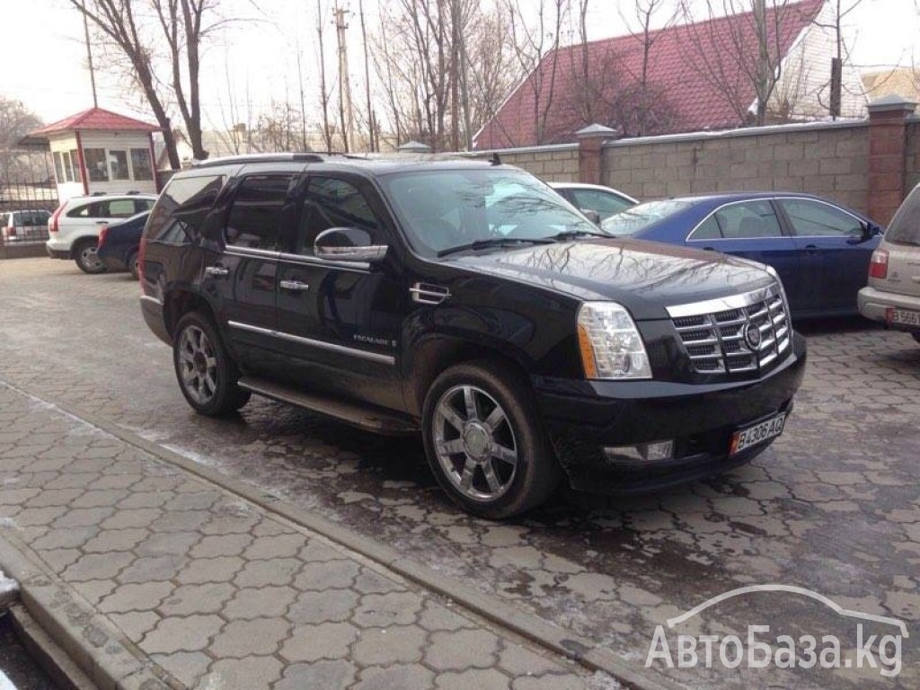 Cadillac Escalade 2007 года за ~1 282 100 сом