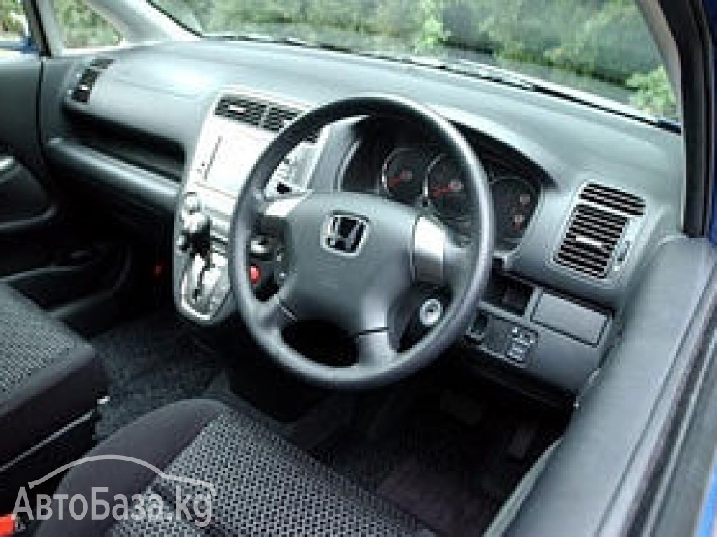 Honda Stream 2004 года за ~470 100 сом