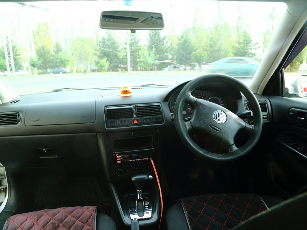 Volkswagen Golf 2002 года за ~275 900 сом