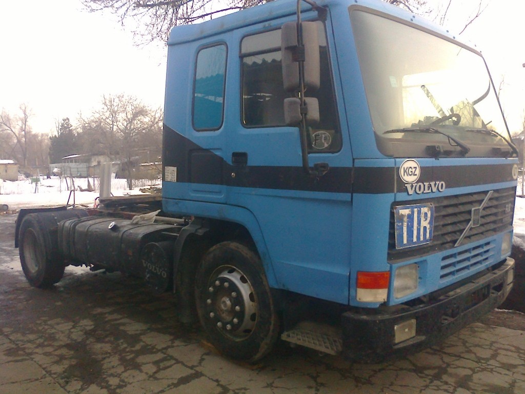 Тягач Volvo FM