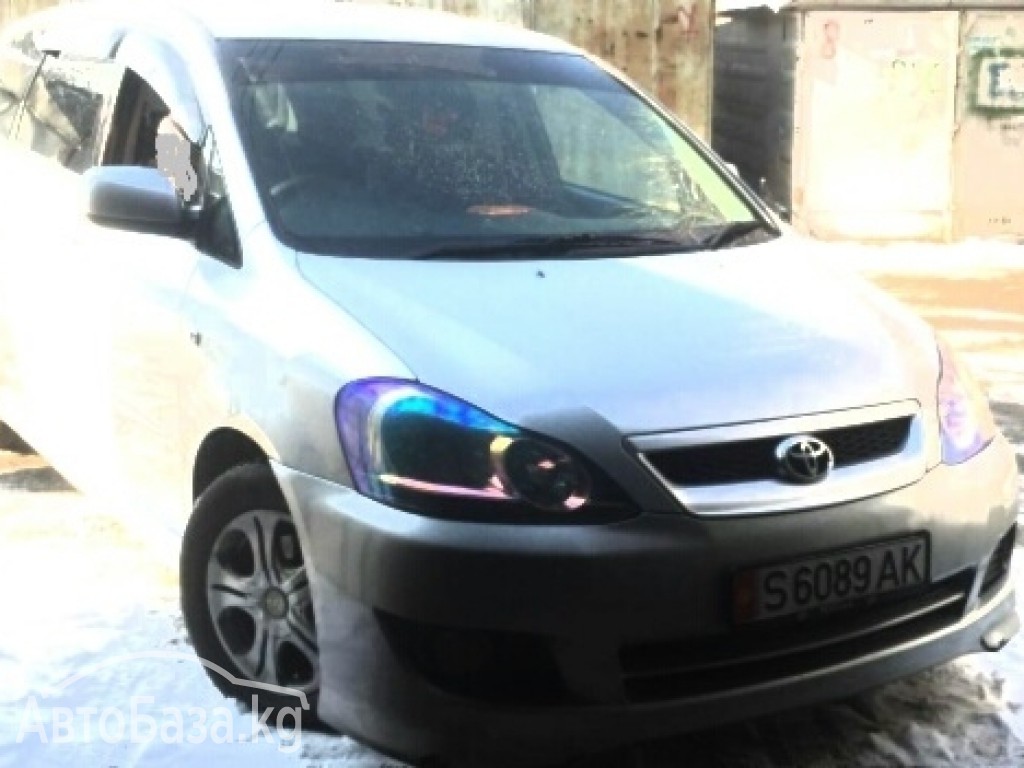 Toyota Ipsum 2004 года за ~517 300 сом