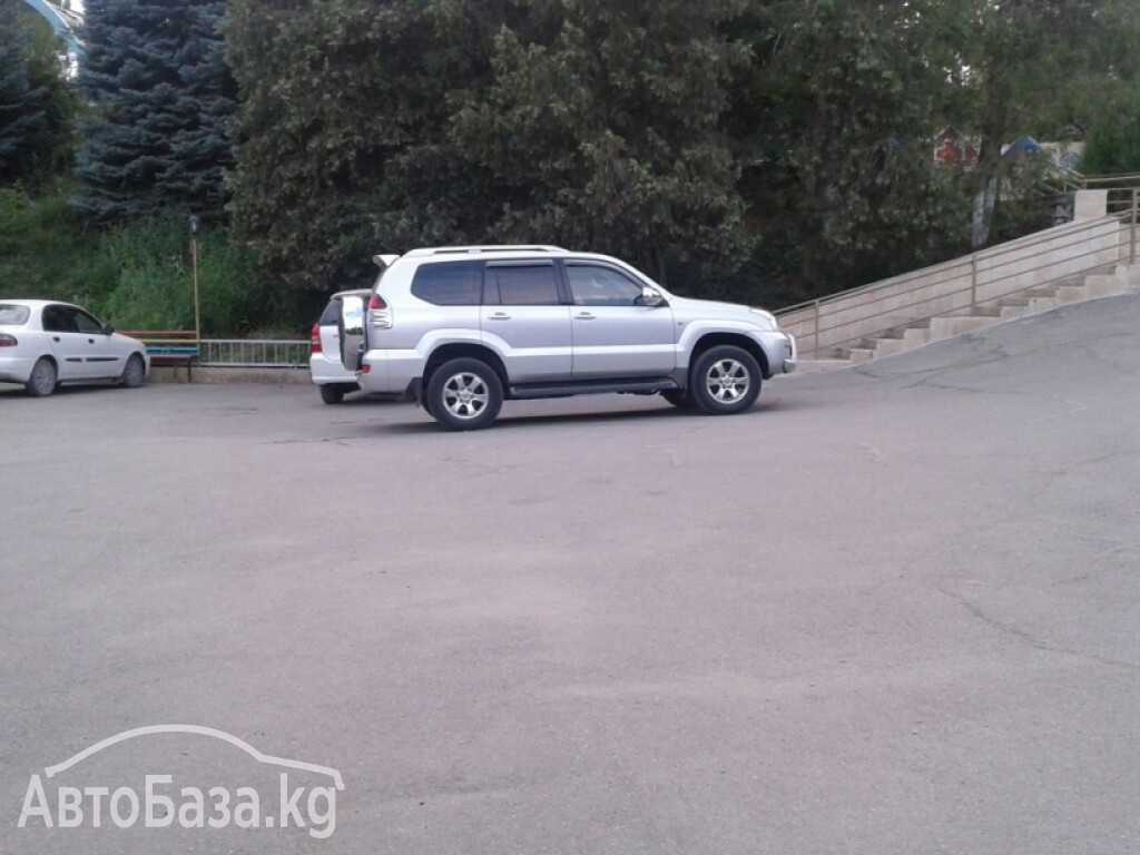 Toyota Land Cruiser Prado 2004 года за 1 100 000 сом