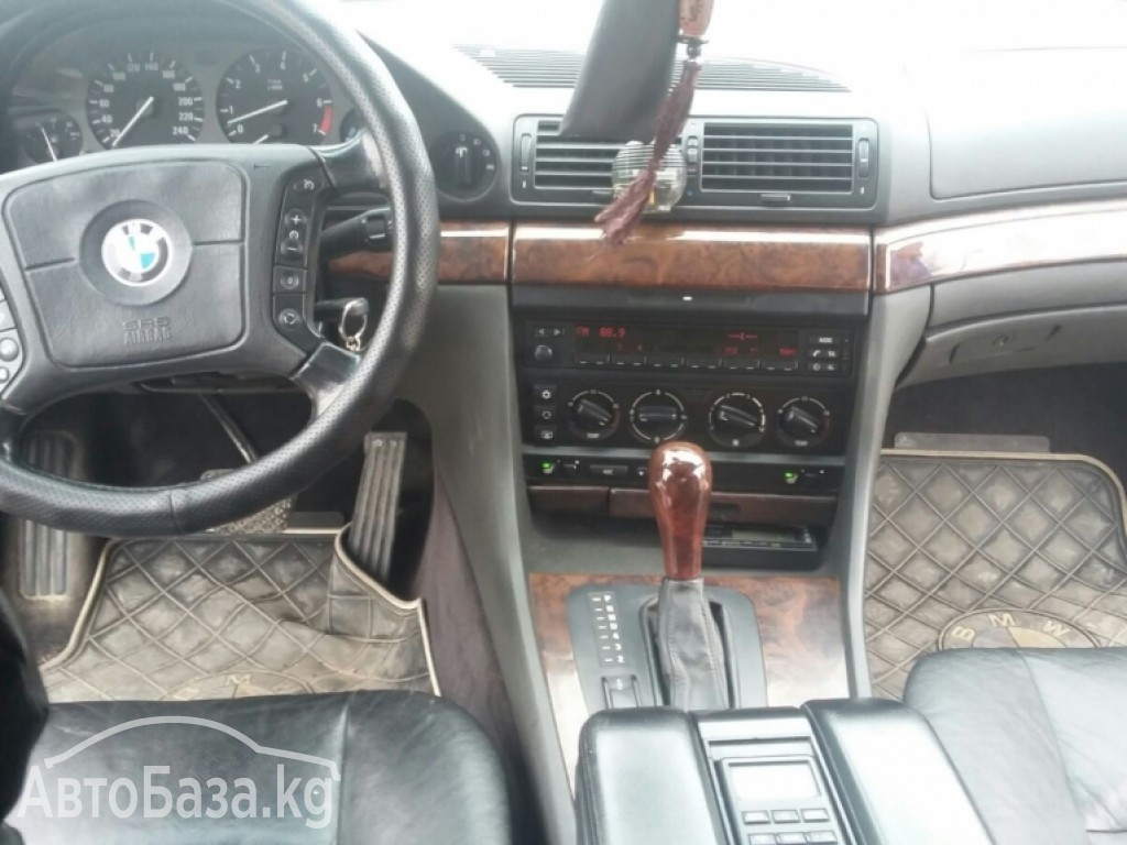 BMW 7 серия 1994 года за ~281 900 руб.