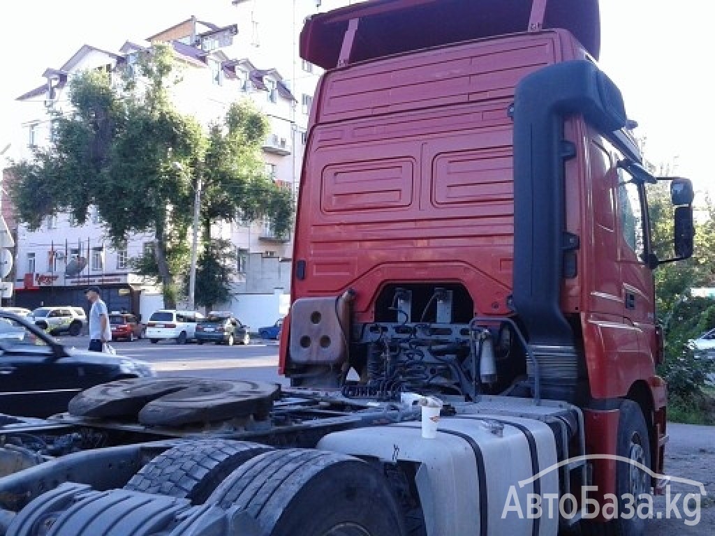 Тягач Mercedes-Benz Axor