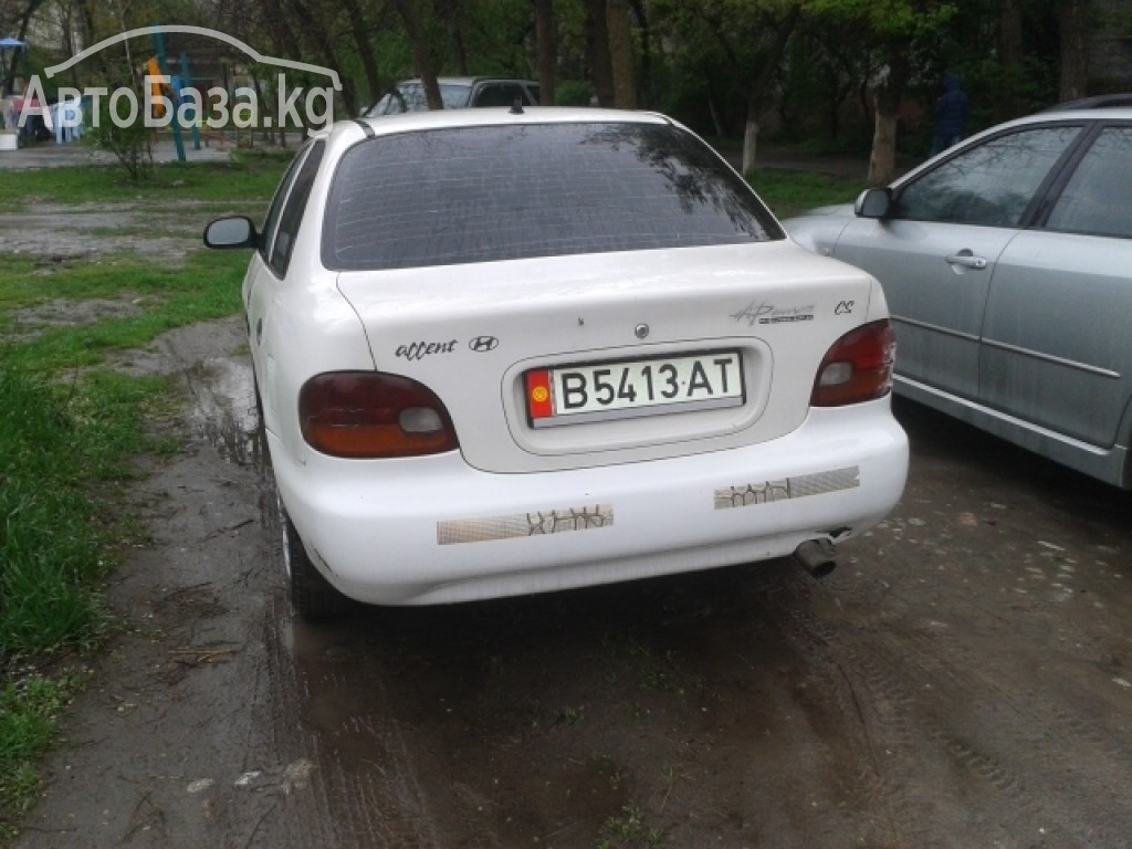 Honda Fit 2000 года за ~126 100 сом