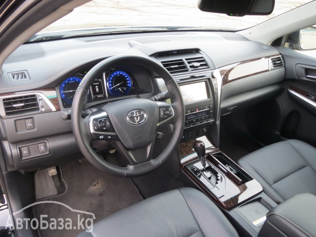 Toyota Camry 2015 года за 1 370 000 сом