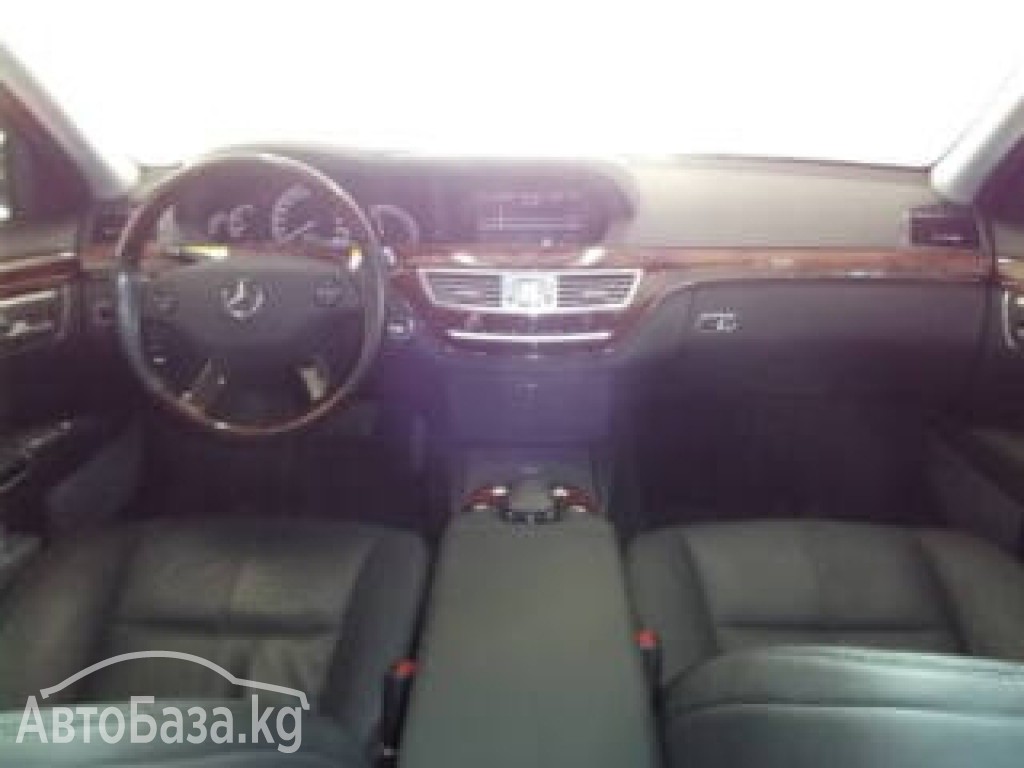 Mercedes-Benz S-Класс 2006 года за 22 800$