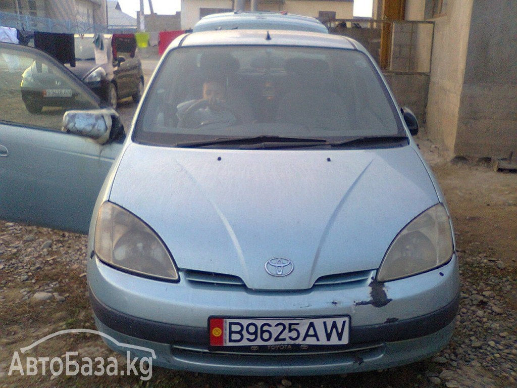 Toyota Prius 1998 года за ~129 400 сом