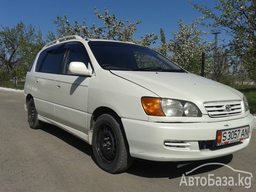 Toyota Ipsum 2000 года за ~392 300 сом