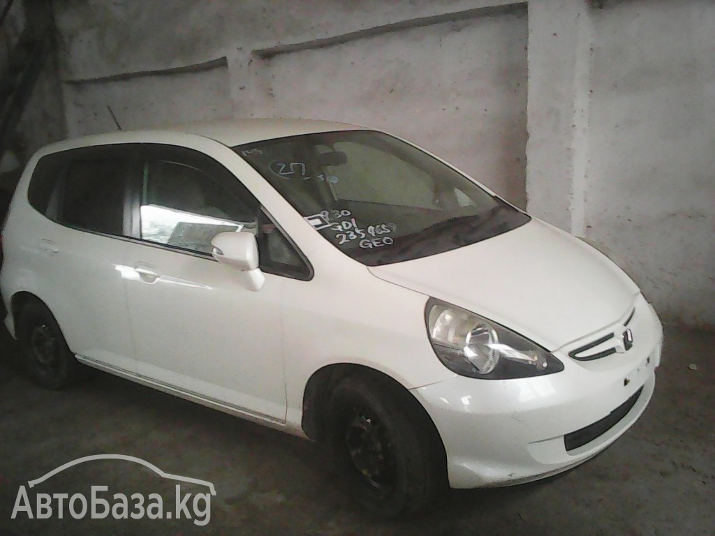 Honda Fit 2006 года за ~427 400 сом