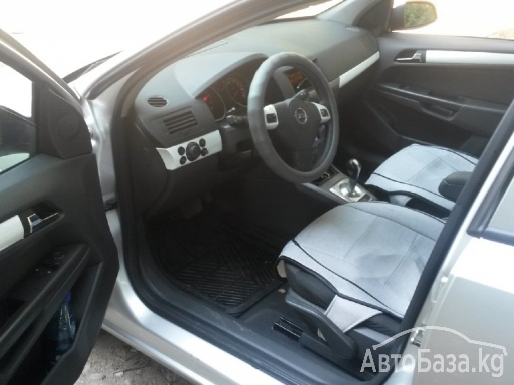 Opel Astra 2004 года за 320 000 сом