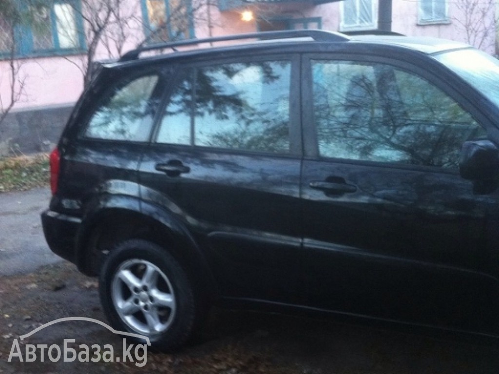 Toyota RAV4 2001 года за ~336 300 сом