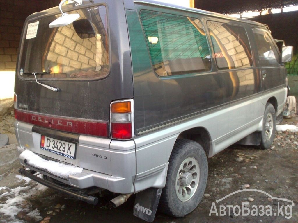 Mitsubishi Delica 1993 года за ~241 400 сом