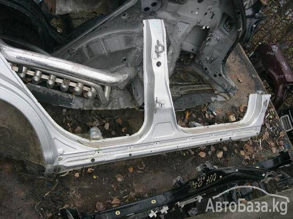 Порог правый для Lexus RX 2 2003-2009 г.в.
Артикул:	6131148030
Производит