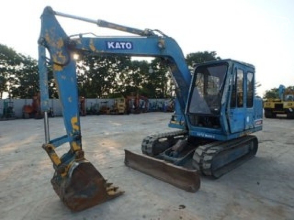 Экскаватор Kato KATO HD250V2