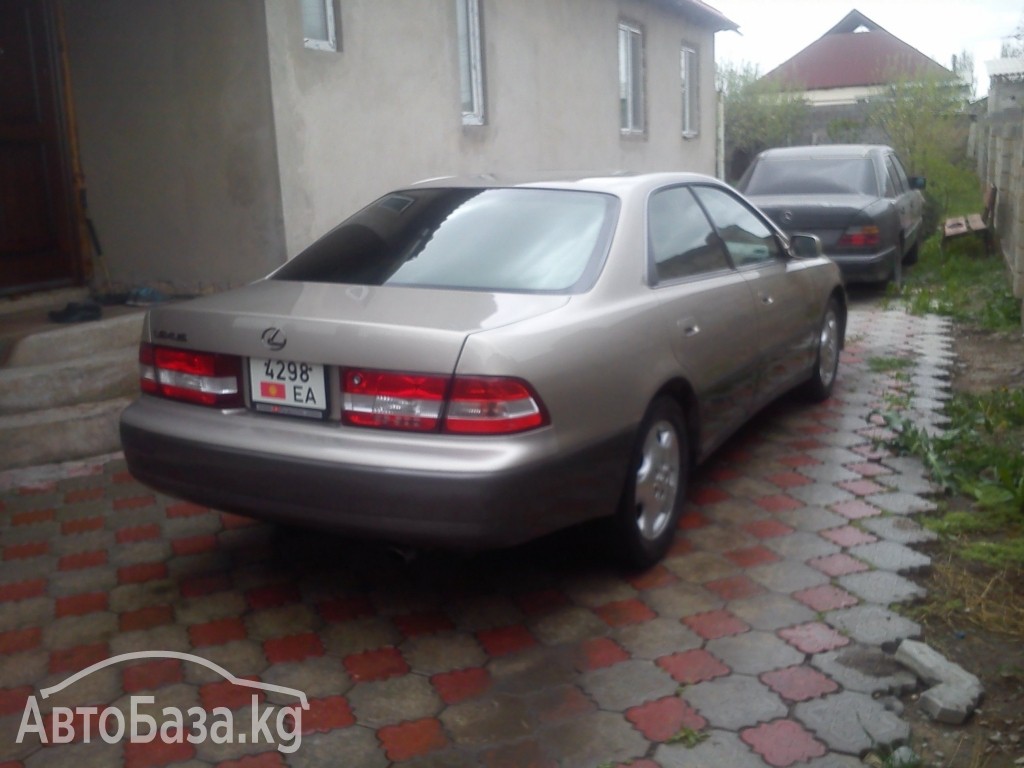 Lexus ES 2000 года за 130 000 сом