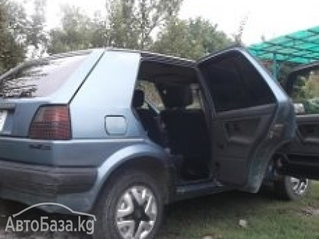 Volkswagen Golf 1990 года за ~165 300 сом