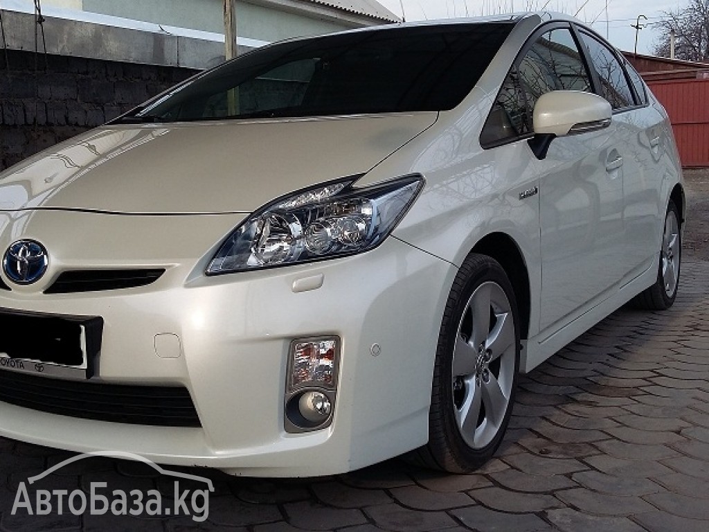 Toyota Prius 2011 года за ~1 612 100 сом