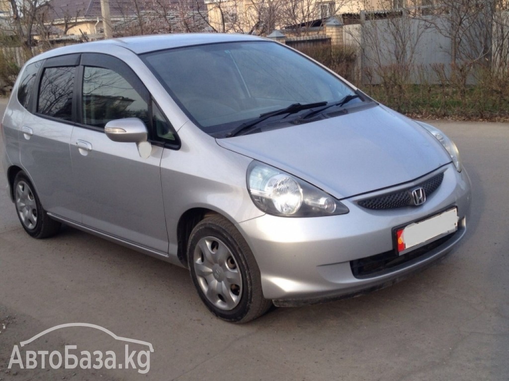 Honda Fit 2005 года за ~252 200 сом